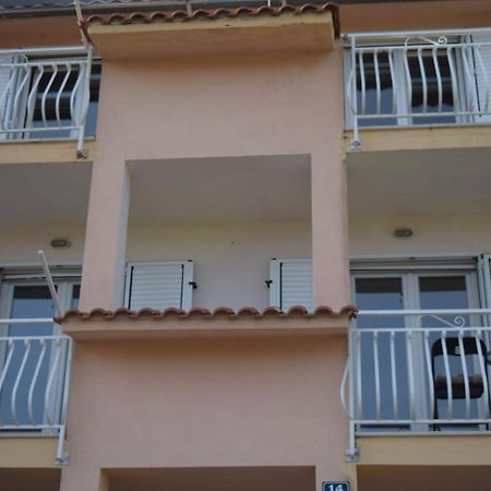 Apartments Marta Kaštel Novi Extérieur photo