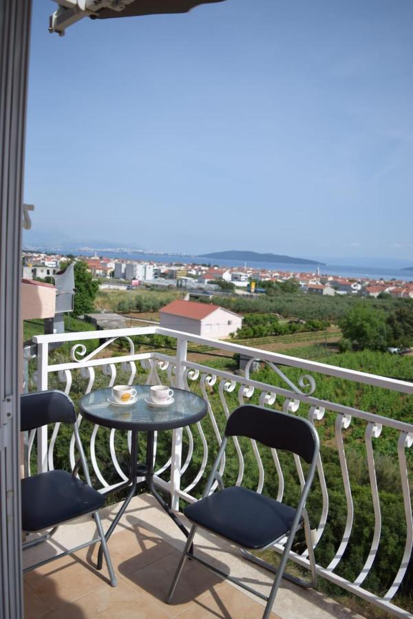 Apartments Marta Kaštel Novi Extérieur photo