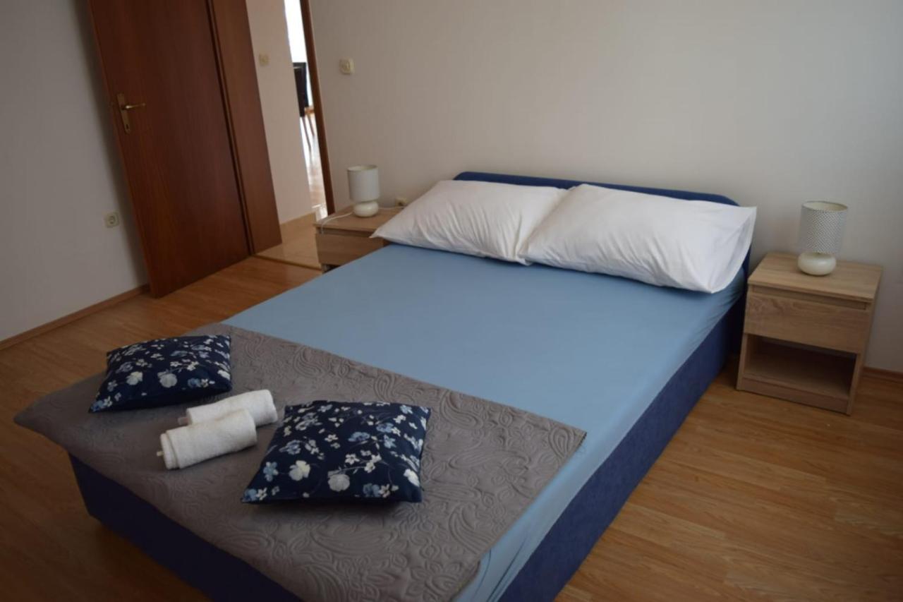 Apartments Marta Kaštel Novi Extérieur photo