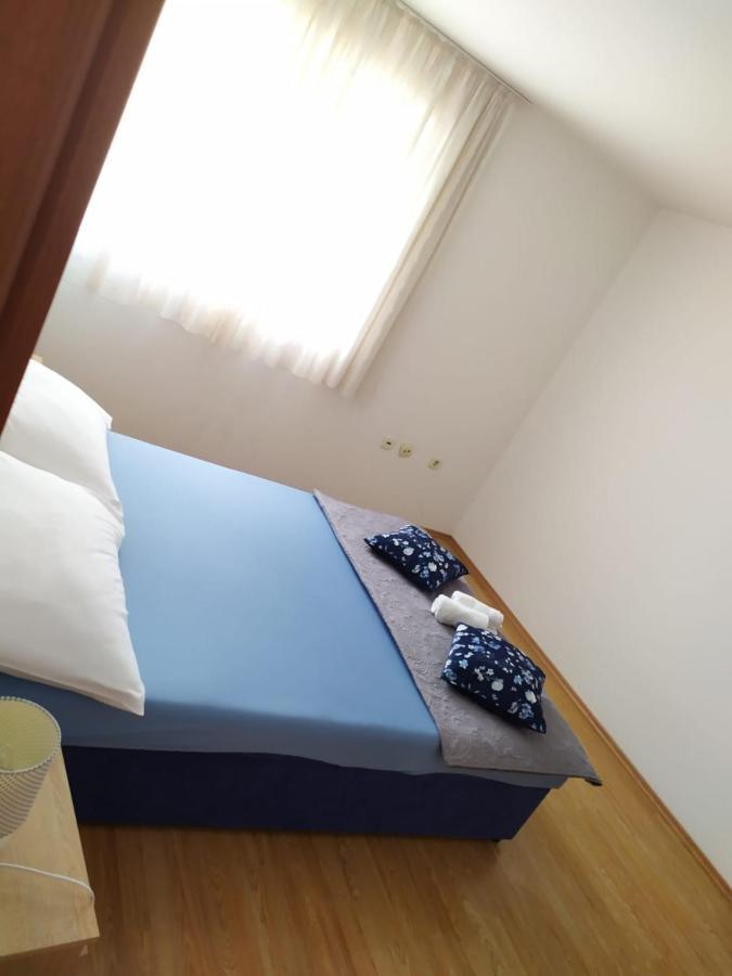 Apartments Marta Kaštel Novi Extérieur photo