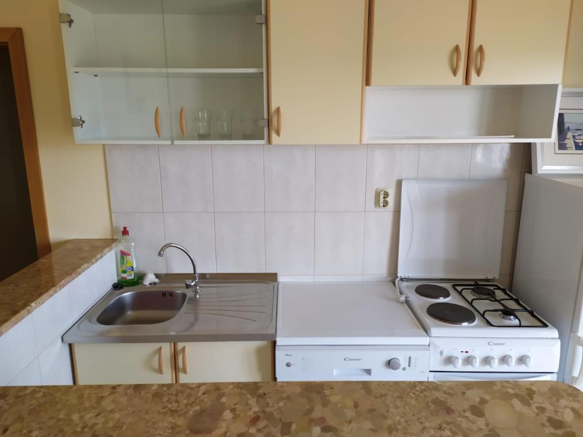 Apartments Marta Kaštel Novi Extérieur photo