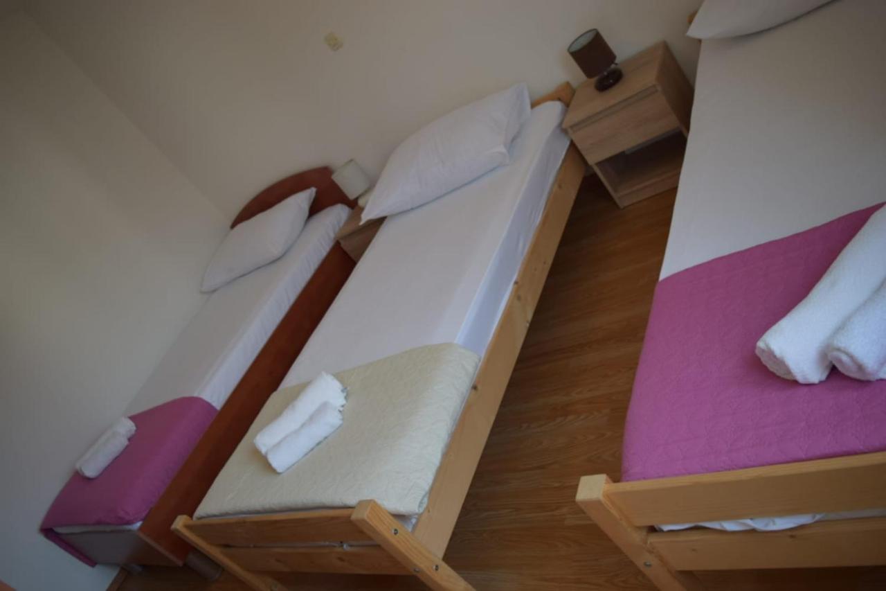 Apartments Marta Kaštel Novi Extérieur photo