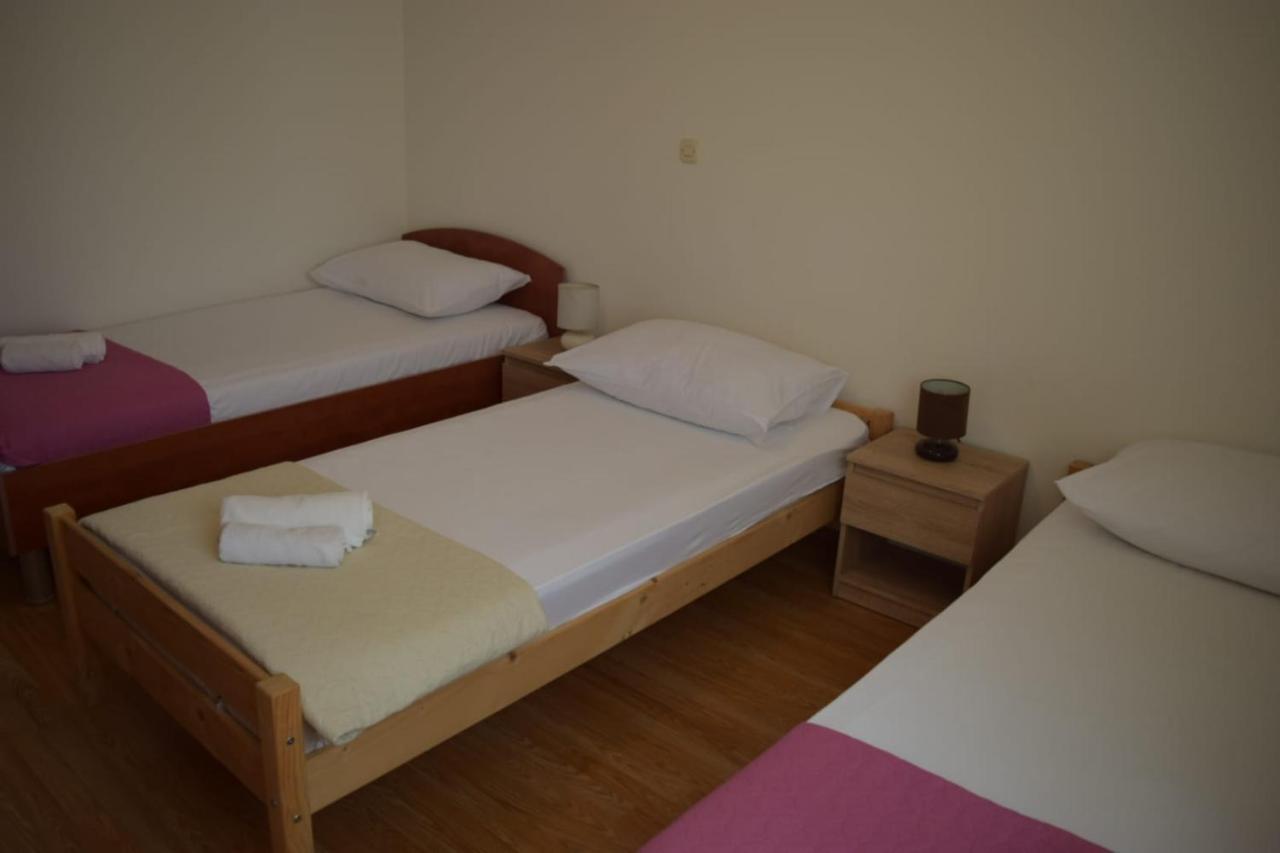 Apartments Marta Kaštel Novi Extérieur photo