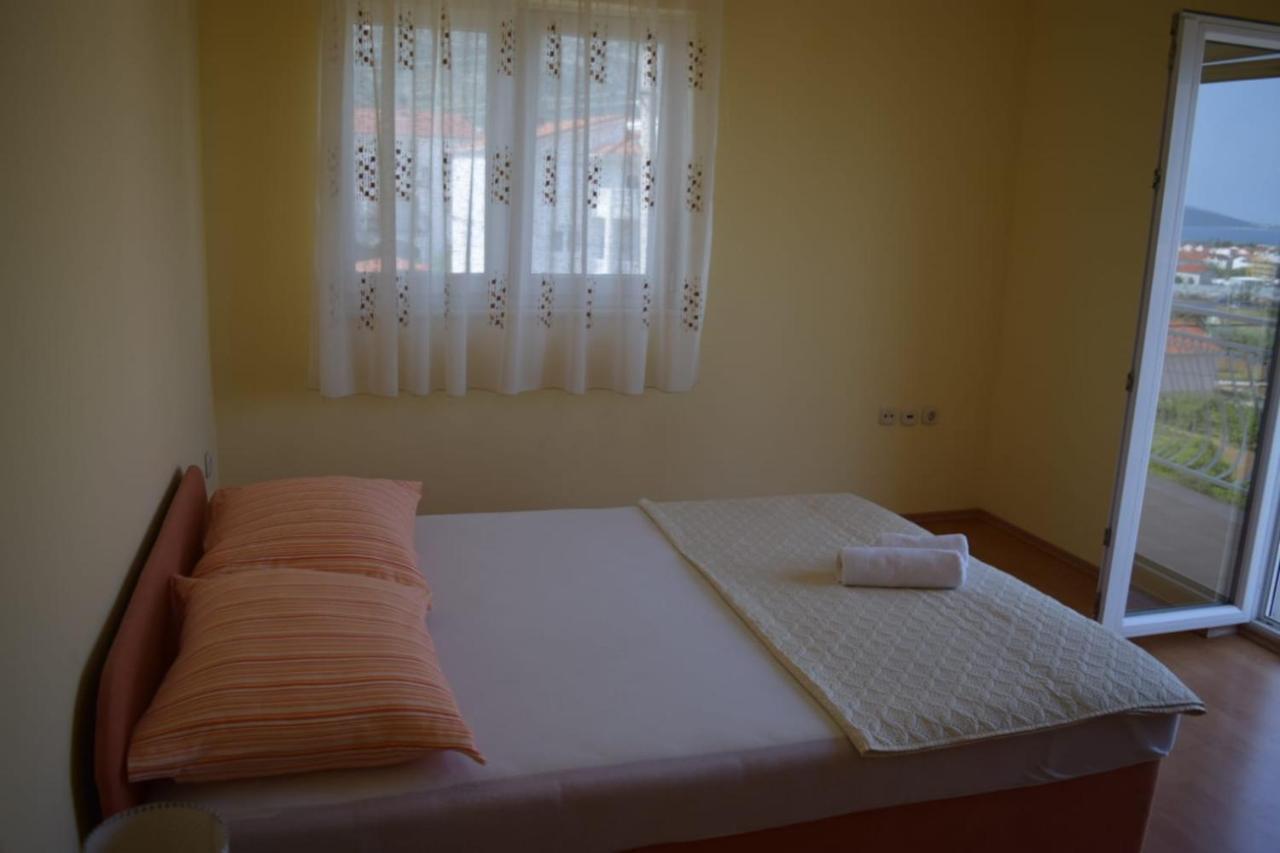 Apartments Marta Kaštel Novi Extérieur photo