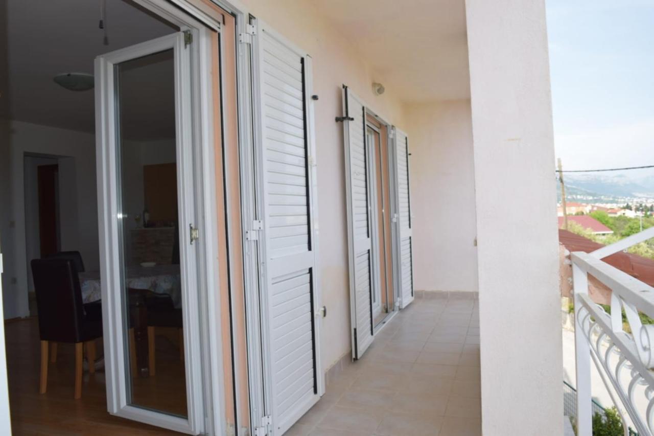 Apartments Marta Kaštel Novi Extérieur photo